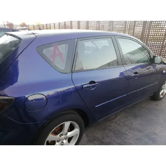 MAZDA 3 BERLINA (BK) '2005 1.6 16V CAT AZUL