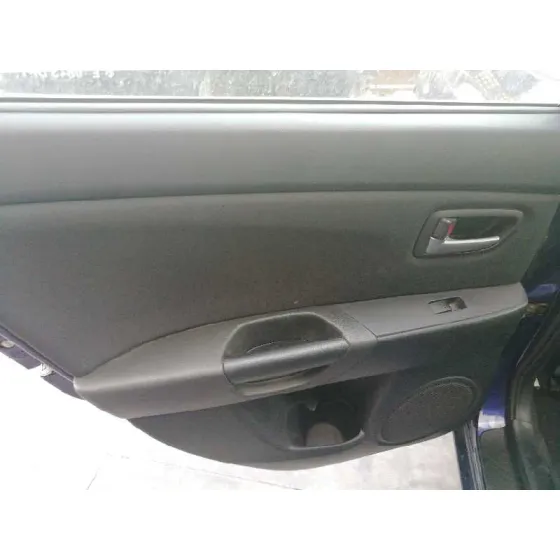 MAZDA 3 BERLINA (BK) '2005 1.6 16V CAT AZUL