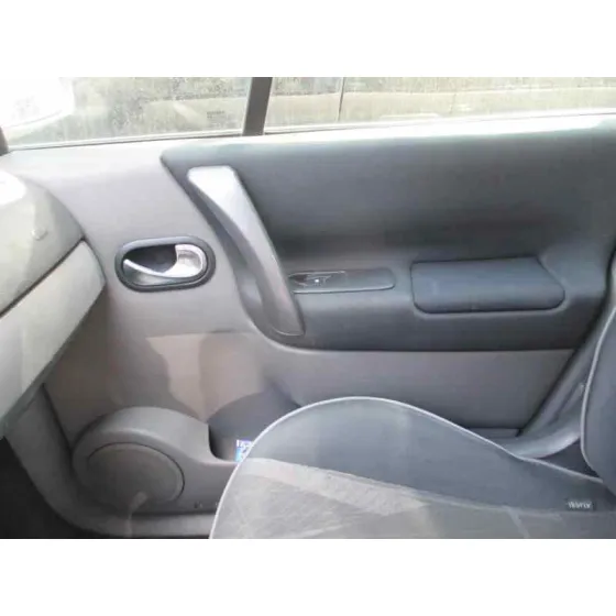 RENAULT SCENIC II '2003 LUXE DYNAMIQUE DORADO
