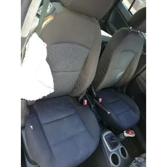 MAZDA 2 BERLINA (DY) '2006 1.4 DIESEL CAT GRIS