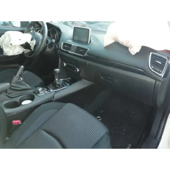 MAZDA 3 LIM. () '2016 STYLE BLANCO