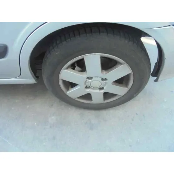 NISSAN ALMERA (N16/E) '2001 ACENTA PLATA