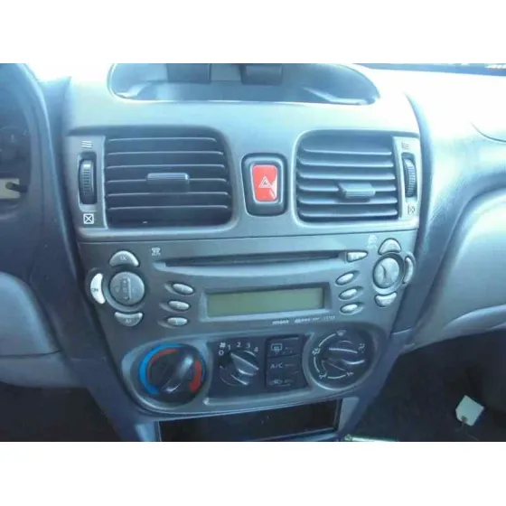 NISSAN ALMERA (N16/E) '2001 ACENTA PLATA