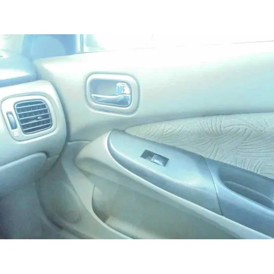 NISSAN ALMERA (N16/E) '2001 ACENTA PLATA