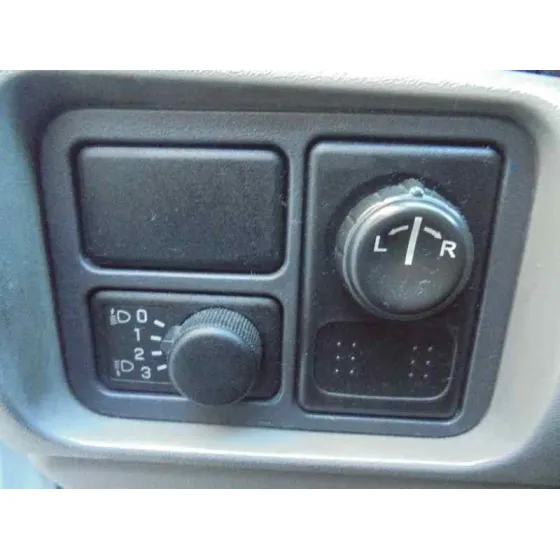 NISSAN ALMERA (N16/E) '2001 ACENTA PLATA