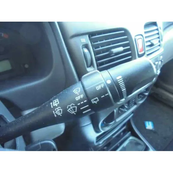 NISSAN ALMERA (N16/E) '2001 ACENTA PLATA
