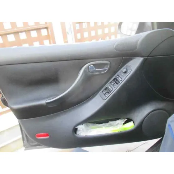 SEAT LEON (1M1) '2005 SIGNO NEGRO