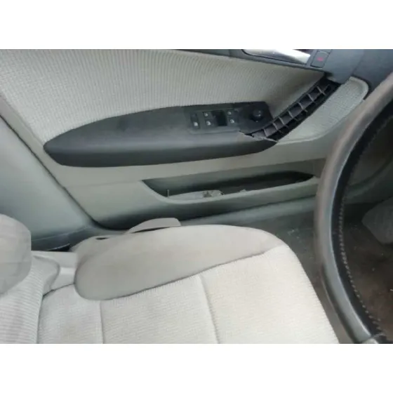 AUDI A3 SPORTBACK (8P) '2005 1.6 FSI ATTRACTION NEGRO
