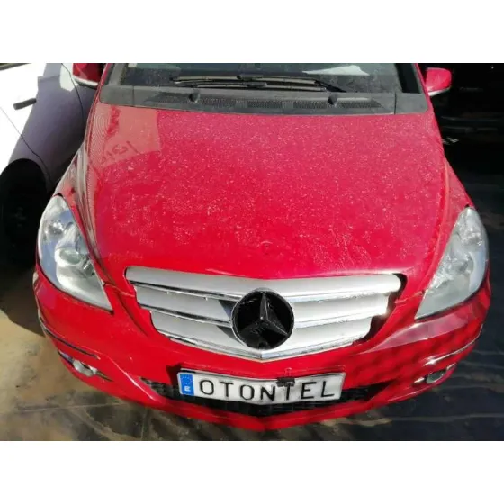 MERCEDES CLASE B (W245) '2010 180 CDI (245.207) ROJO