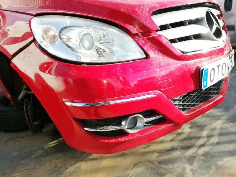 MERCEDES CLASE B (W245) '2010 180 CDI (245.207) ROJO
