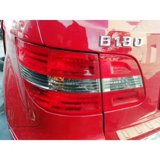 MERCEDES CLASE B (W245) '2010 180 CDI (245.207) ROJO