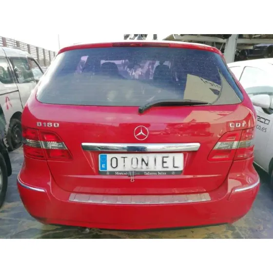MERCEDES CLASE B (W245) '2010 180 CDI (245.207) ROJO
