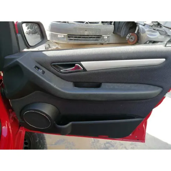 MERCEDES CLASE B (W245) '2010 180 CDI (245.207) ROJO
