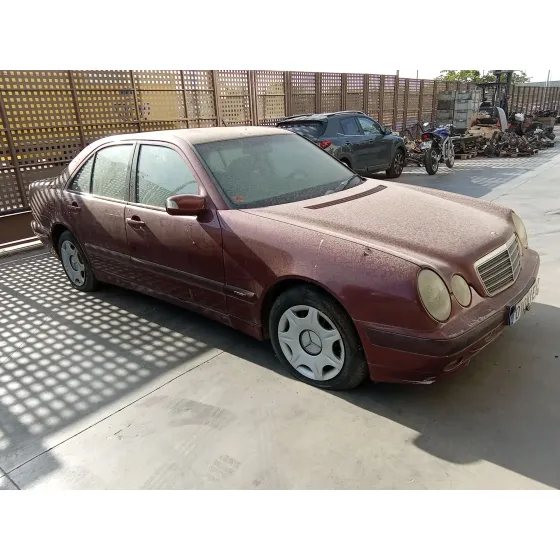 Mercedes-Benz CLASE E (W210) 1999