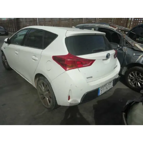 TOYOTA AURIS '2014 HYBRID ACTIVE BLANCO