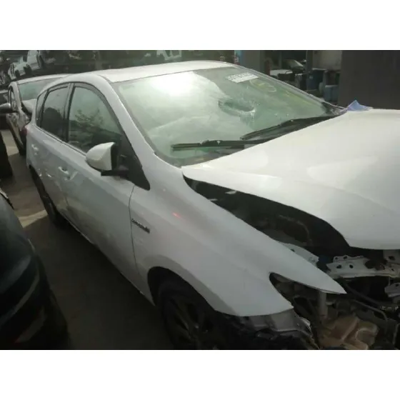 TOYOTA AURIS '2014 HYBRID ACTIVE BLANCO
