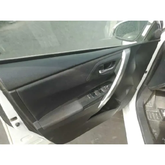 TOYOTA AURIS '2014 HYBRID ACTIVE BLANCO