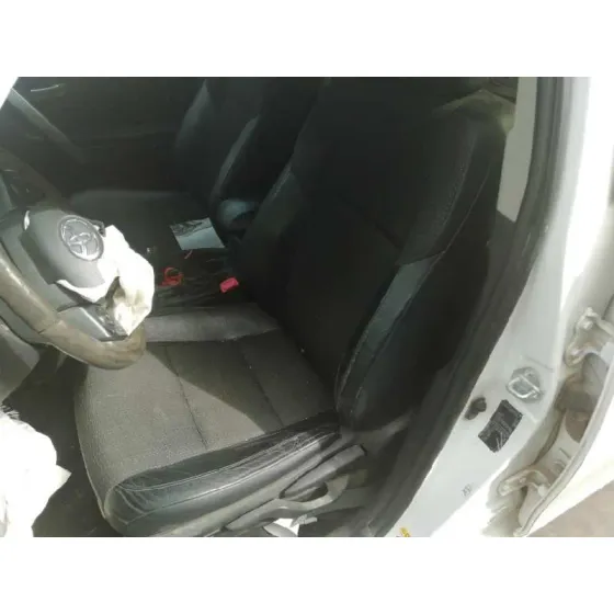 TOYOTA AURIS '2014 HYBRID ACTIVE BLANCO