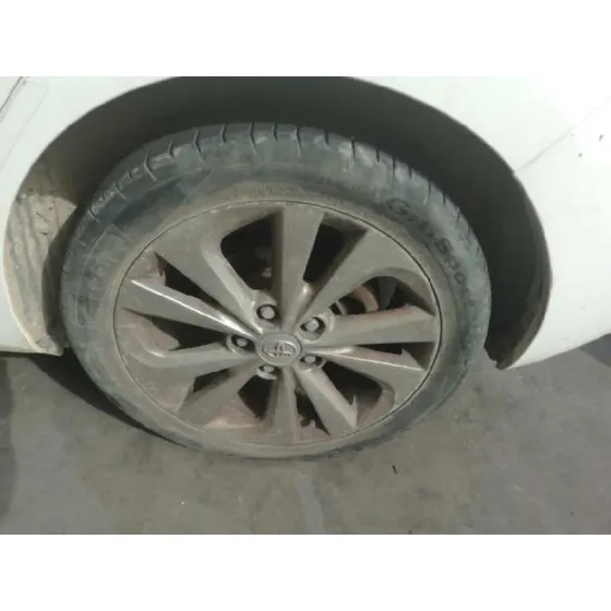 TOYOTA AURIS '2014 HYBRID ACTIVE BLANCO