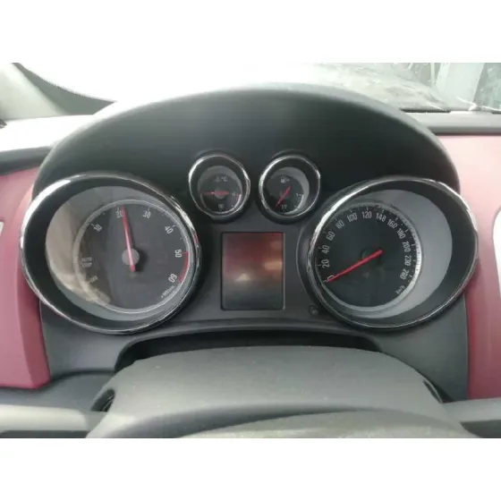 OPEL ASTRA J GTC '2012 SPORT
