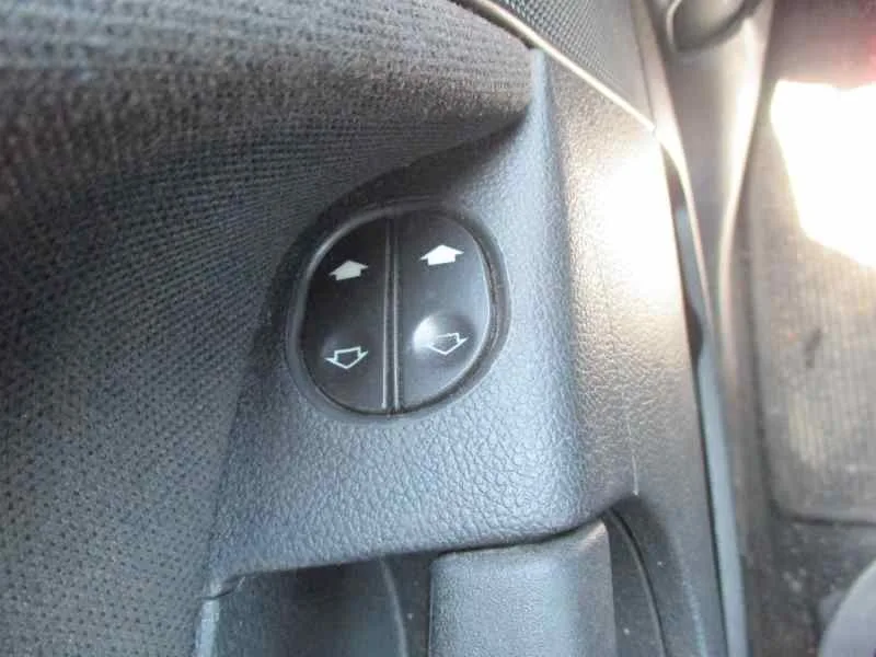 FORD FIESTA (CBK) '2006 AMBIENTE GRANATE