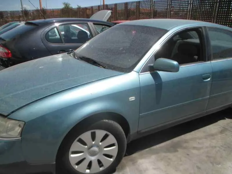 AUDI A6 BERLINA (4B2) '1998 2.5 TDI VERDE
