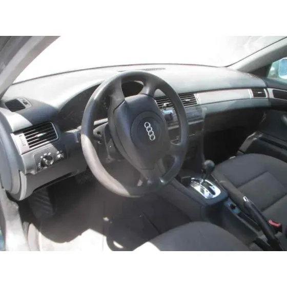 AUDI A6 BERLINA (4B2) '1998 2.5 TDI VERDE