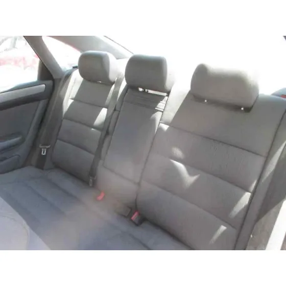 AUDI A6 BERLINA (4B2) '1998 2.5 TDI VERDE