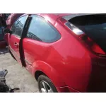 FORD FOCUS BERLINA (CAP) FORD FOCUS BERLINA (CAP) '2005 TREND ROJO 2004