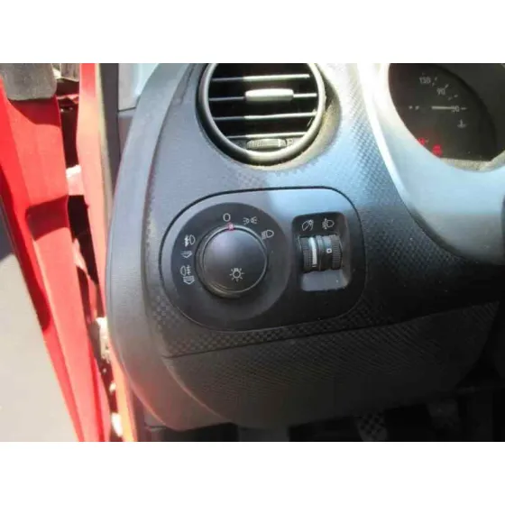 SEAT ALTEA (5P1) '2004 1.6 ROJO