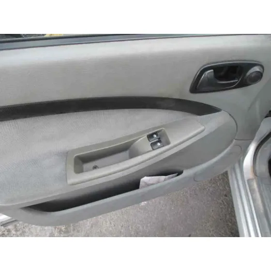 DAEWOO LACETTI '2004 SE GRIS