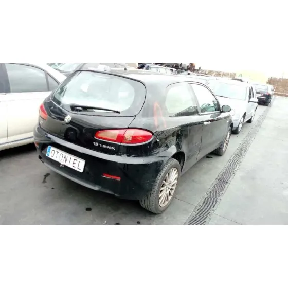 ALFA ROMEO 147 (190) '2007 1.6 TS 105 DISTINCTIVE NEGRO