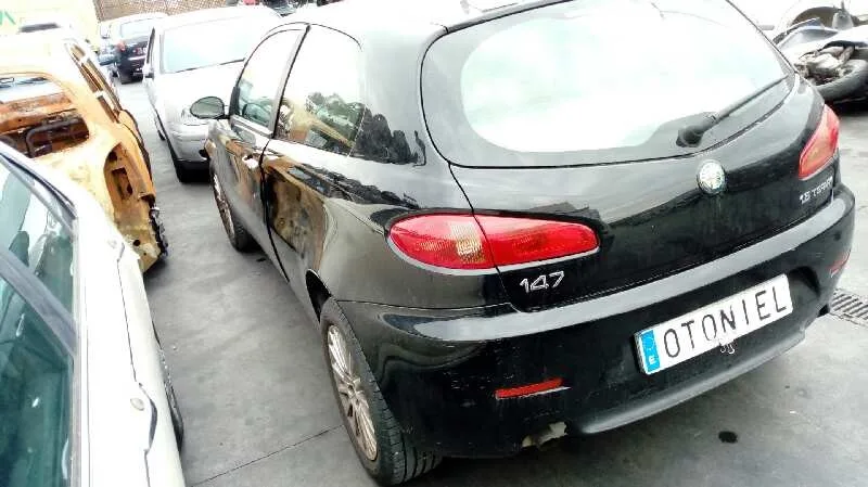 ALFA ROMEO 147 (190) '2007 1.6 TS 105 DISTINCTIVE NEGRO