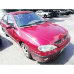 RENAULT MEGANE I FASE 2 BERLINA (BA0) RENAULT MEGANE I FASE 2 BERLINA (BA0) '2001 1.4 16V CENTURY ROJO 2000