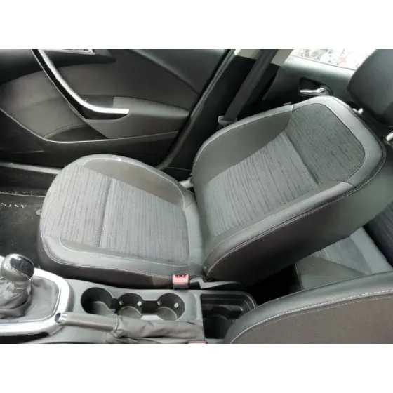 OPEL ASTRA J LIM. '2014 SELECTIVE GRANATE