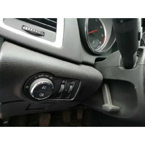 OPEL ASTRA J LIM. '2014 SELECTIVE GRANATE