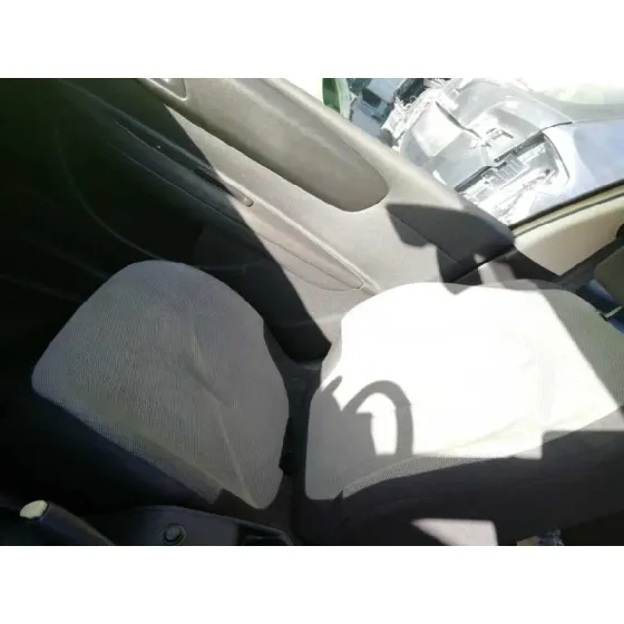 CITROEN C4 COUPE '2005 VTR PLUS PISTACHO