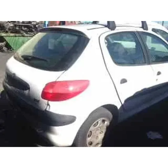 PEUGEOT 206 BERLINA '1999 E-MUSIC BLANCO