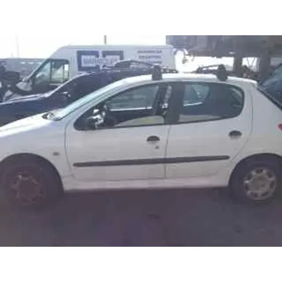 PEUGEOT 206 BERLINA '1999 E-MUSIC BLANCO