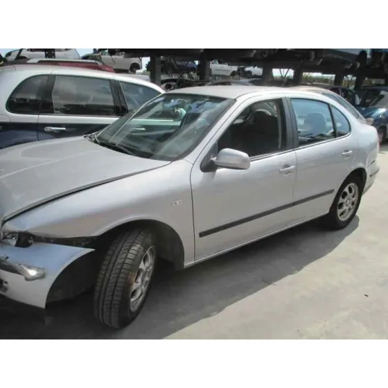 SEAT TOLEDO (1M2) '2000 SELECT PLATA