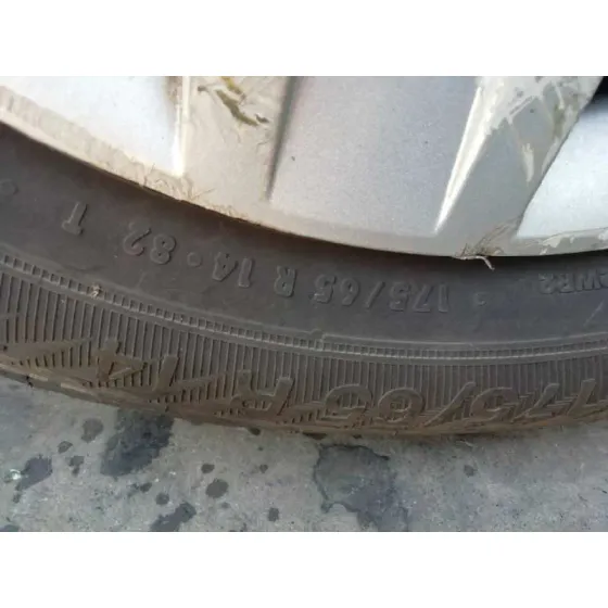 FORD FIESTA (CBK) '2005 1.4 16V CAT GRIS