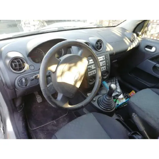 FORD FIESTA (CBK) '2005 1.4 16V CAT GRIS
