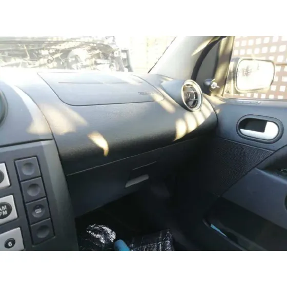 FORD FIESTA (CBK) '2005 1.4 16V CAT GRIS