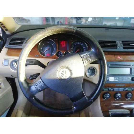 VOLKSWAGEN PASSAT BERLINA (3C2) '2005 ADVANCE VERDE