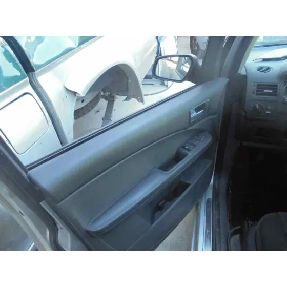 FORD FOCUS C-MAX (CAP) '2005 GHIA (D) PLATA