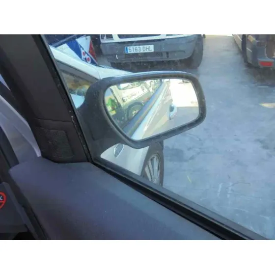 FORD FOCUS C-MAX (CAP) '2005 GHIA (D) PLATA