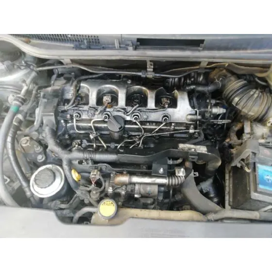 TOYOTA COROLLA VERSO (R1) '2007 2.2 D-4D LUNA GRIS
