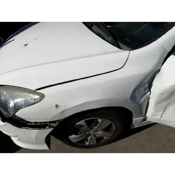HYUNDAI I30 '2011 1.6 CRDI CAT BLANCO