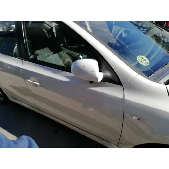 HYUNDAI I30 '2011 1.6 CRDI CAT BLANCO