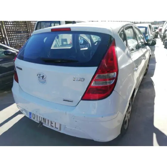 HYUNDAI I30 '2011 1.6 CRDI CAT BLANCO
